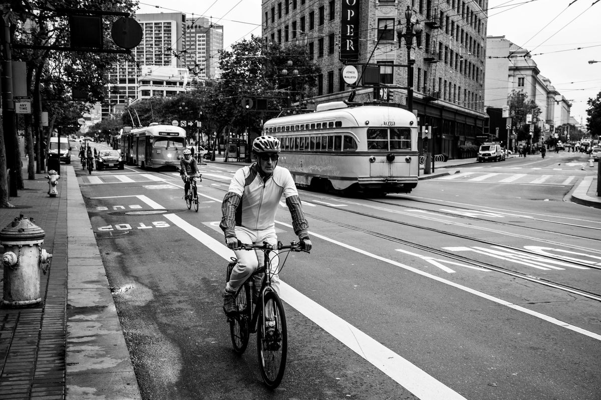 Cycling for Beginners: A Budget-Friendly Gear Guide
