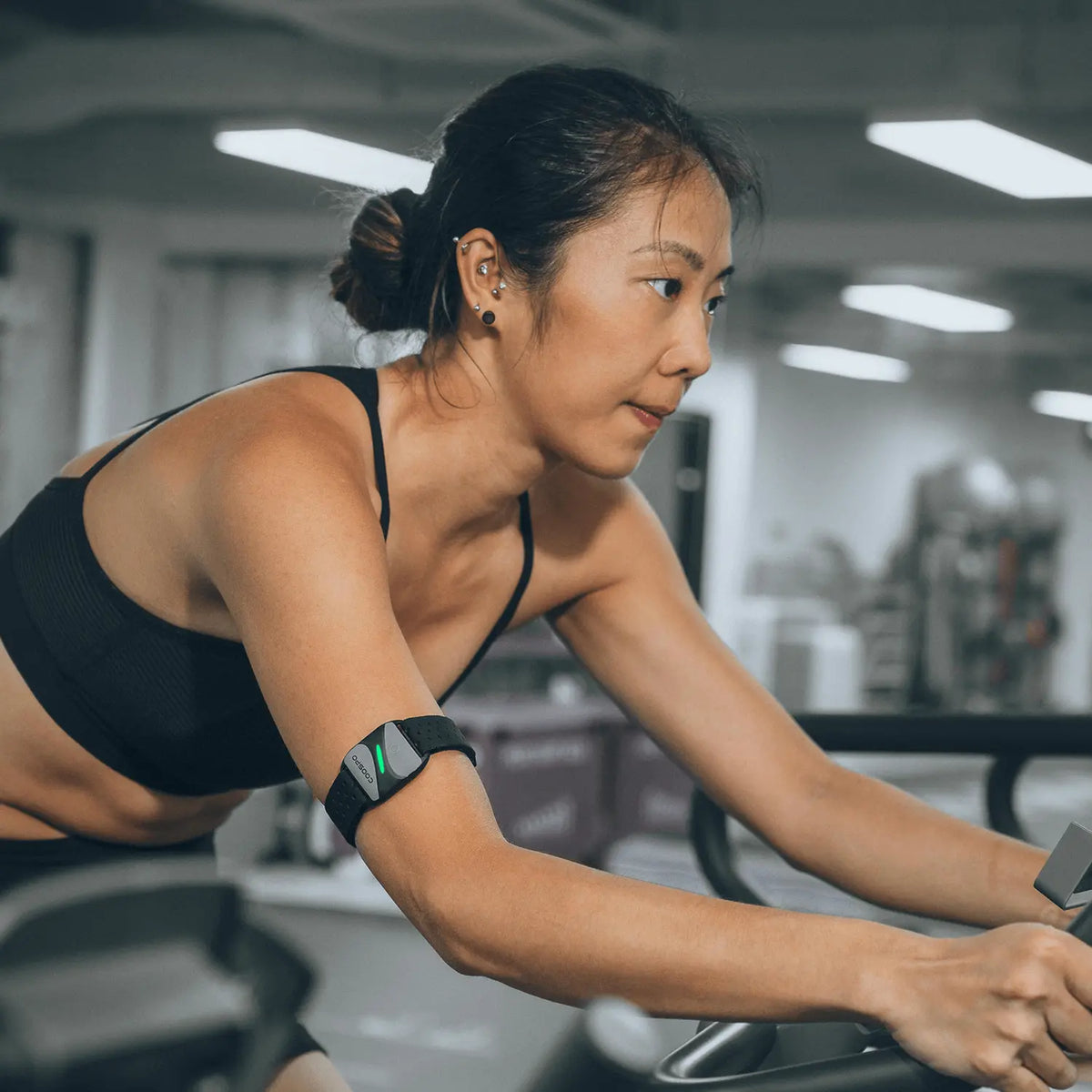 CooSpo Heart Rate Monitor,Armband Heart Rate Monitor with HR Zone Heart Rate Variability,Bluetooth4.0 & ANT+ Dual HRM Optical HR Monitor with IP67 for Peloton Strava Zwift DDP Yoga